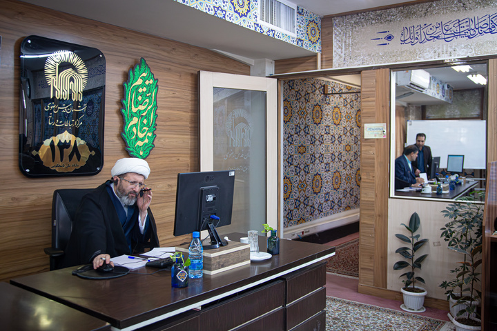 پاسخگویی تلفنی رئیس دفتر تولیت آستان قدس رضوی به مخاطبان سامانه ۱۳۸