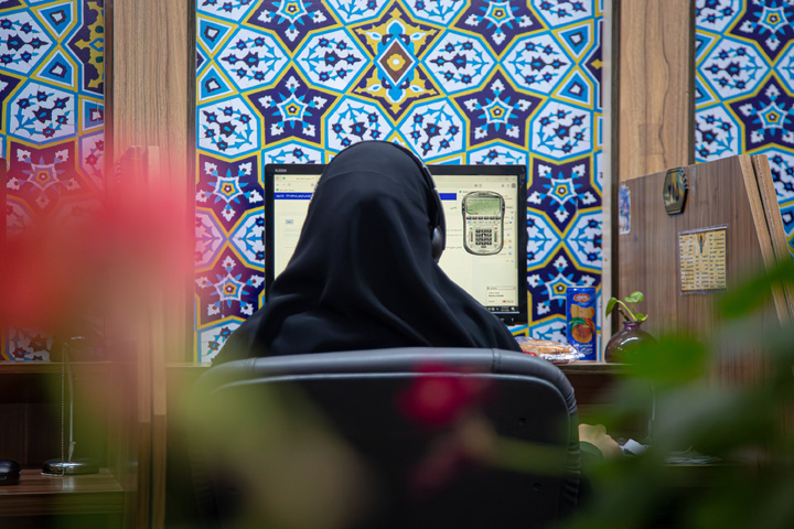 پاسخگویی تلفنی رئیس دفتر تولیت آستان قدس رضوی به مخاطبان سامانه ۱۳۸