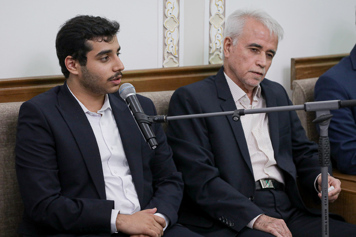 دیدار دانش‌آموزان افتخارآفرین تیم ملی المپیاد هوش مصنوعی با تولیت آستان قدس رضوی