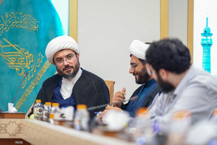 دومین نشست کارگروه رسانه و فضای مجازی آستان‌های مقدس ایران در قم برگزار شد + تصاویر