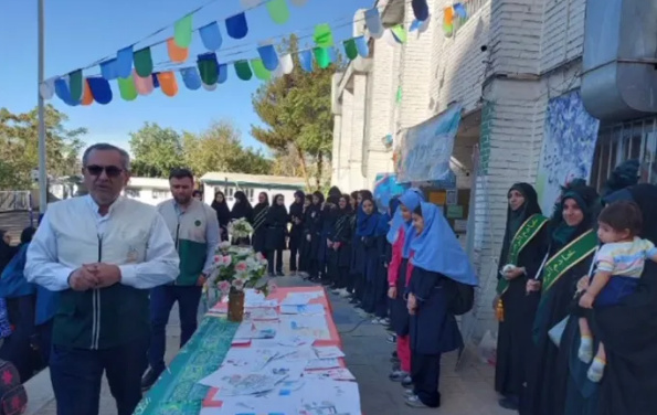 تقدیر از نوجوانان هنرمند همزمان با پویش «زنگ مهر رضوی» در تهران
