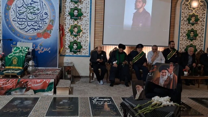 حضور کاروان سفیران کریمه در گلزار شهدای شنب‌غازان تبریز