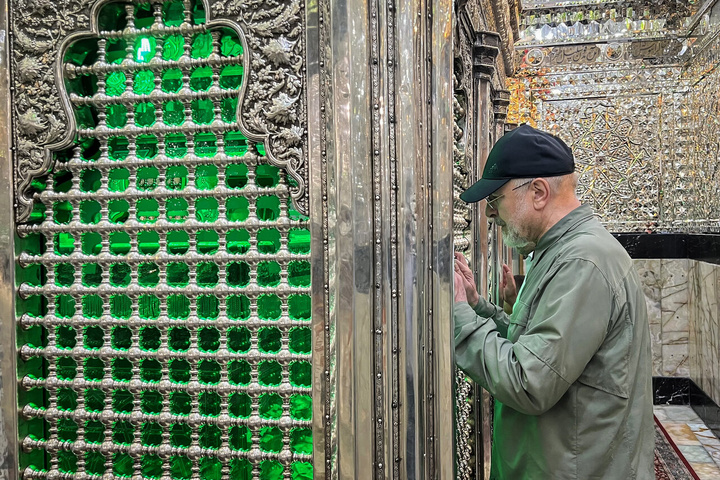 حضور دکتر محمد باقر قالیباف در حرم مطهر حضرت عبدالعظیم حسنی علیه السلام