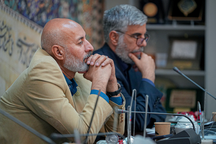 مراسم اهدای مدال به موزه آستان قدس رضوی