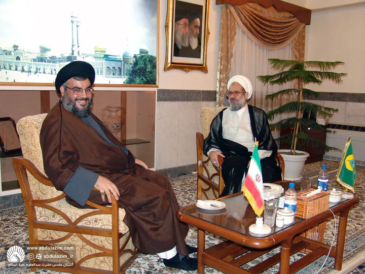 گزارش تصویری حضور سیدالشهدای مقاومت، شهید سید حسن نصرالله در حرم مطهر حضرت عبدالعظیم در سال 1384