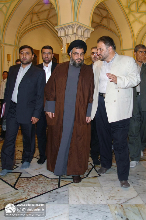 گزارش تصویری حضور سیدالشهدای مقاومت، شهید سید حسن نصرالله در حرم مطهر حضرت عبدالعظیم در سال 1384