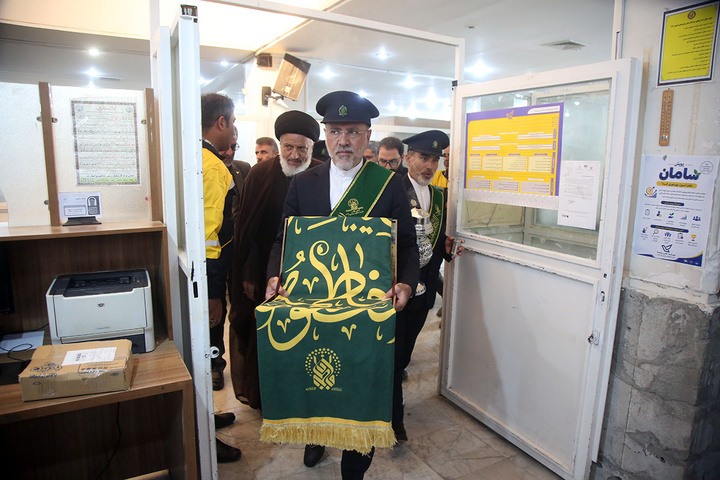 خداقوت خادمان حرم حضرت معصومه(س) به کارکنان پست قم