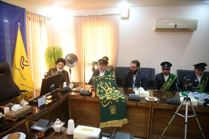 خداقوت خادمان حرم حضرت معصومه(س) به کارکنان پست قم