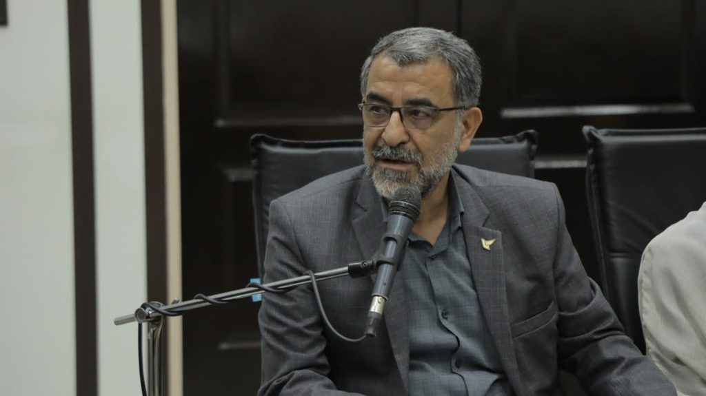 قدردانی تولیت حرم بانوی کرامت از پستچیان قم