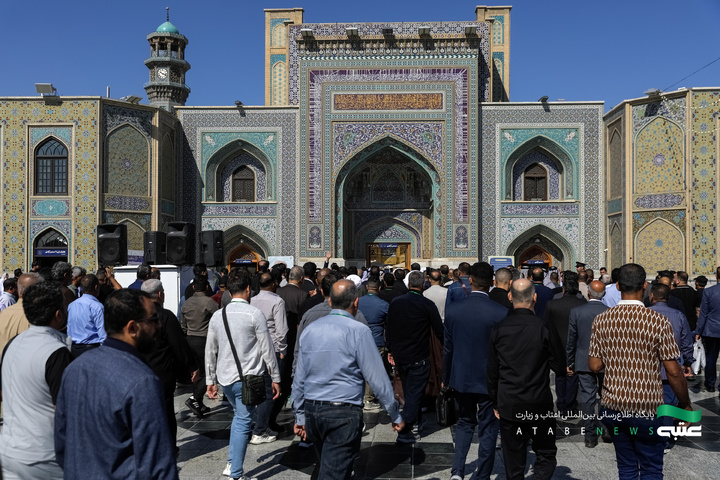 تشرف موکب‌داران عراقی به حرم مطهر رضوی