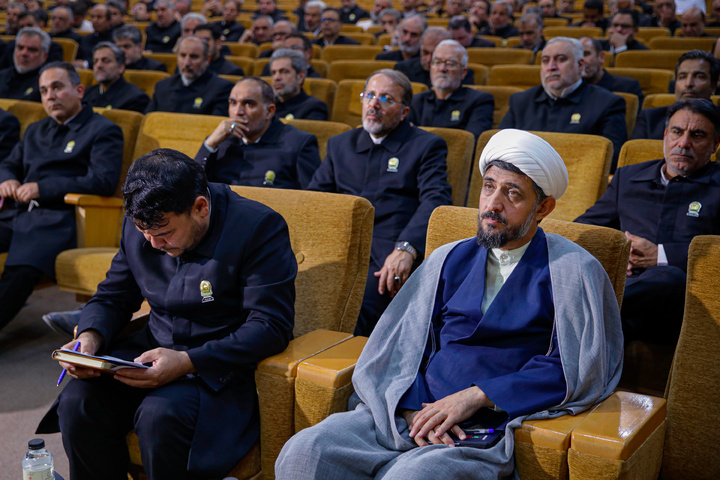 دوره «آشنایی با نظام خدمت و الزامات خادمى در کفشدارى حرم مطهر رضوى»