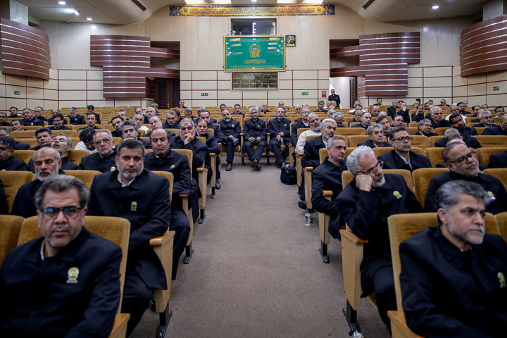 دوره «آشنایی با نظام خدمت و الزامات خادمى در کفشدارى حرم مطهر رضوى»