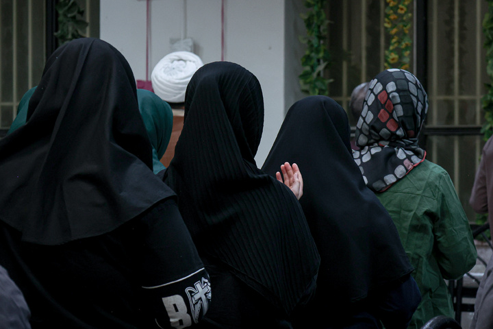 حضور خدام حرم مطهر رضوی در جمع دختران مرکز بهزیستی توس