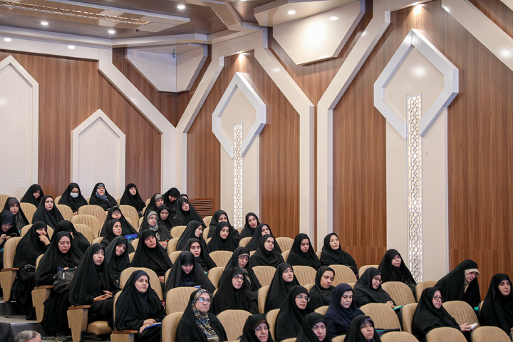 همایش دانش‌افزایی اساتید دانشگاه بین‌المللی امام رضا علیه‌السلام