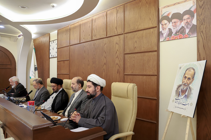 نشست تخصصی تعلیم و تربیت قرآنی برای نسل امروز