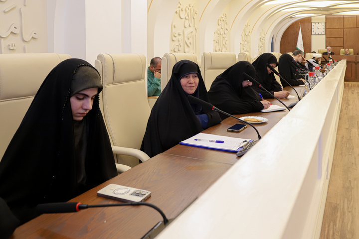 نشست تخصصی تعلیم و تربیت قرآنی برای نسل امروز