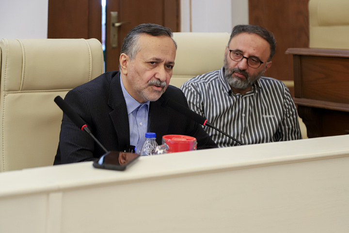 نشست تخصصی تعلیم و تربیت قرآنی برای نسل امروز