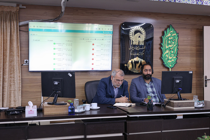پاسخگویی تلفنی سرپرست معاونت خدمات زائرین حرم مطهر رضوی به مخاطبان سامانه ۱۳۸