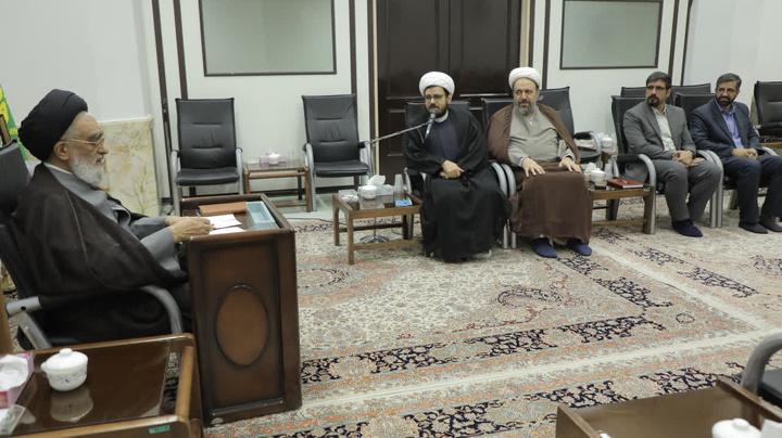 جوان‌گرایی و تحول دو  مطالبه رهبر معظم انقلاب از مراکز حوزوی است