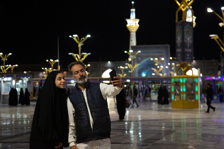 اعتکاف دانش‌آموزان دختر مدارس امام رضا علیه‌السلام در حرم مطهر رضوی