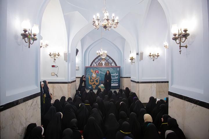 اعتکاف دانش‌آموزان دختر مدارس امام رضا علیه‌السلام در حرم مطهر رضوی