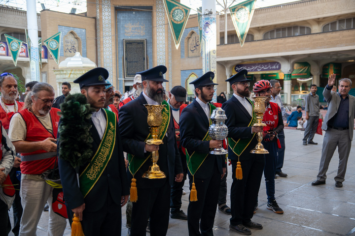 حضور کاروان دوچرخه سواران دوستی ترکیه در حرم مطهر بانوی کرامت