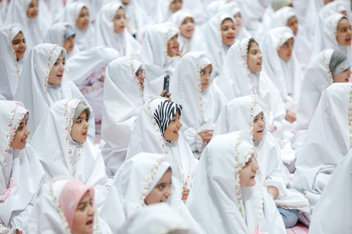 جشن تکلیف فرزندان دختر کارکنان آستان قدس رضوی