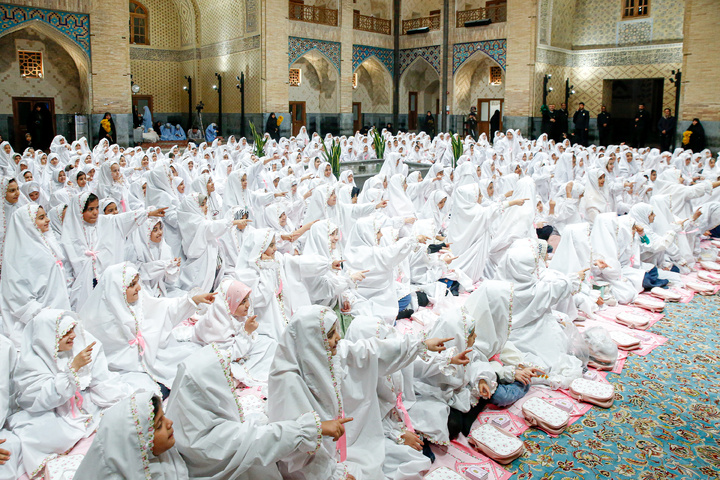 جشن تکلیف فرزندان دختر کارکنان آستان قدس رضوی
