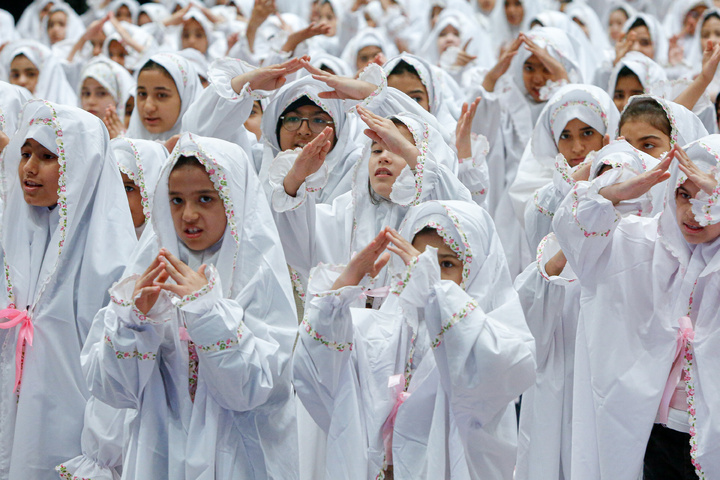 جشن تکلیف فرزندان دختر کارکنان آستان قدس رضوی