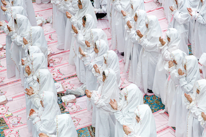 جشن تکلیف فرزندان دختر کارکنان آستان قدس رضوی