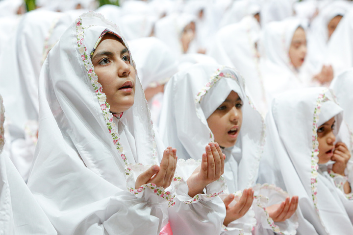 جشن تکلیف فرزندان دختر کارکنان آستان قدس رضوی