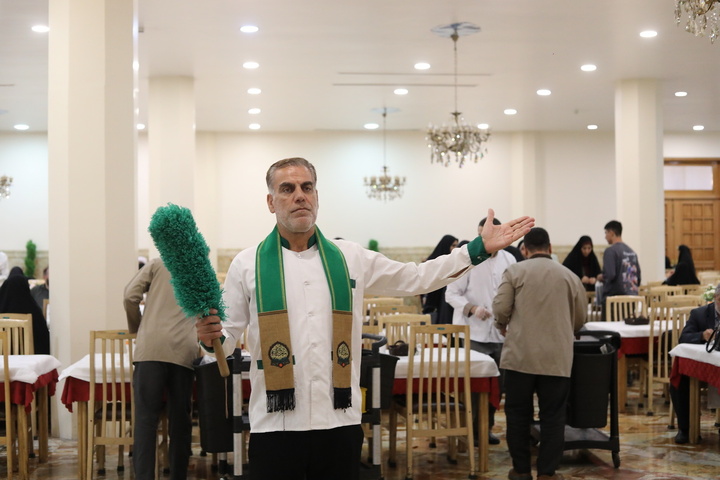 سفره کریمانه حرم بانوی کرامت در شب میلاد دختر امیرالمؤمنین(ع)