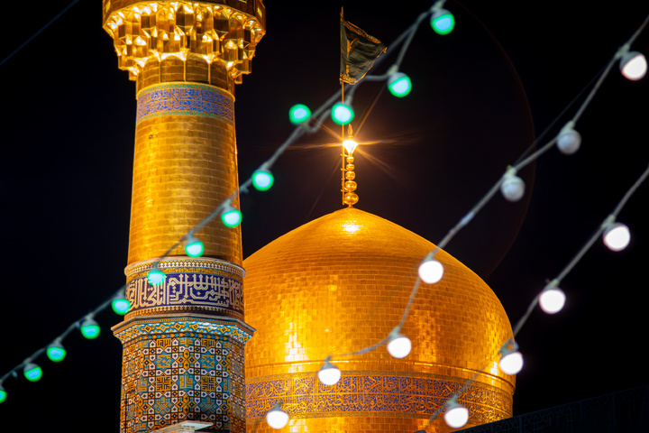 حال و هوای حرم مطهر رضوی در شب میلاد حضرت زینب سلام‌الله علیها