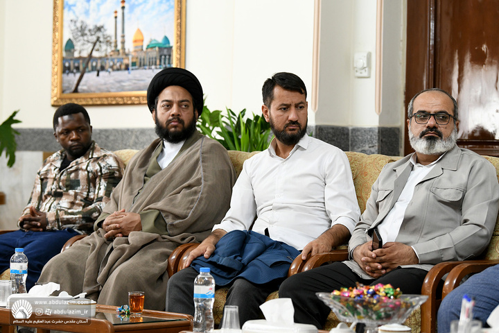 دیدار جمعی از طلاب جامعة المصطفی(ص) با تولیت آستان مقدس حضرت عبدالعظیم علیه السلام