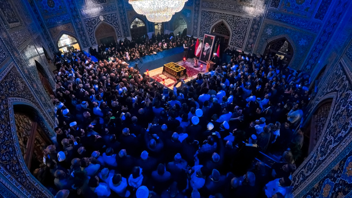 عراقی موکب منتظمین کی حرم امام رضا علیہ السلام میں حاضری