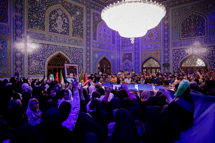 مرثیه سرایی و حماسه خوانی در جوار مزار رهبر شهید انقلاب