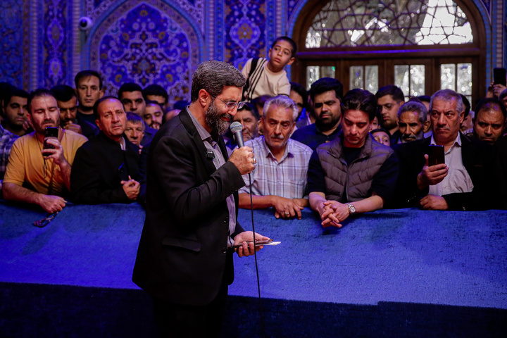 مرثیه سرایی و حماسه خوانی در جوار مزار رهبر شهید انقلاب