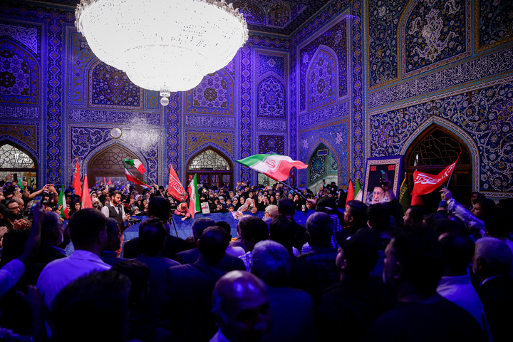 مرثیه سرایی و حماسه خوانی در جوار مزار رهبر شهید انقلاب