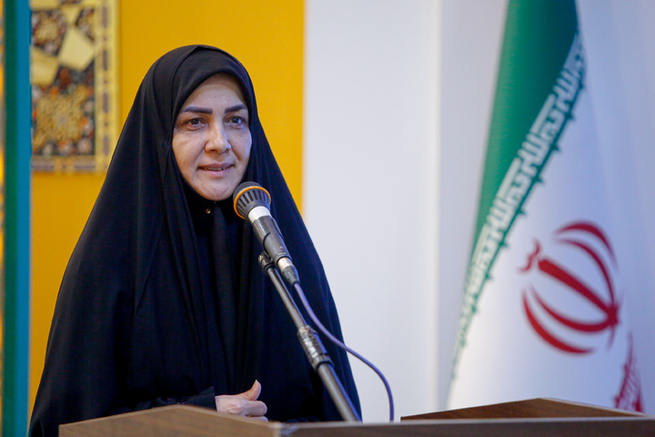 مراسم اهدای مدال به موزه آستان قدس رضوی