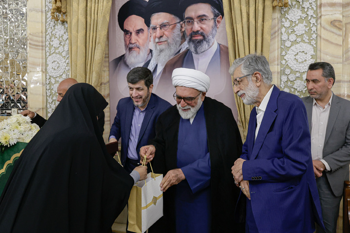 دیدار رتبه‌های برتر کنکور، نخبگان و مدال‌آوران المپیاد‌های علمی با تولیت آستان قدس رضوی