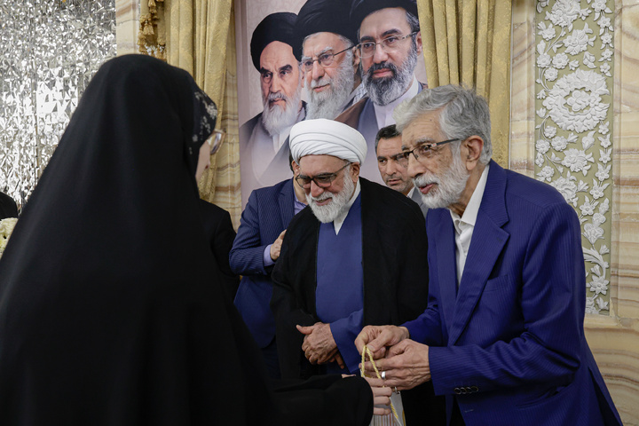 دیدار رتبه‌های برتر کنکور، نخبگان و مدال‌آوران المپیاد‌های علمی با تولیت آستان قدس رضوی