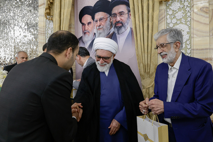 دیدار رتبه‌های برتر کنکور، نخبگان و مدال‌آوران المپیاد‌های علمی با تولیت آستان قدس رضوی