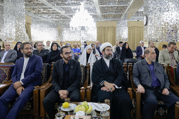 دیدار رتبه‌های برتر کنکور، نخبگان و مدال‌آوران المپیاد‌های علمی با تولیت آستان قدس رضوی