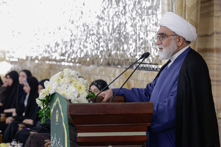 دیدار رتبه‌های برتر کنکور، نخبگان و مدال‌آوران المپیاد‌های علمی با تولیت آستان قدس رضوی