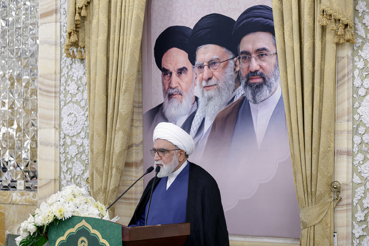 دیدار رتبه‌های برتر کنکور، نخبگان و مدال‌آوران المپیاد‌های علمی با تولیت آستان قدس رضوی