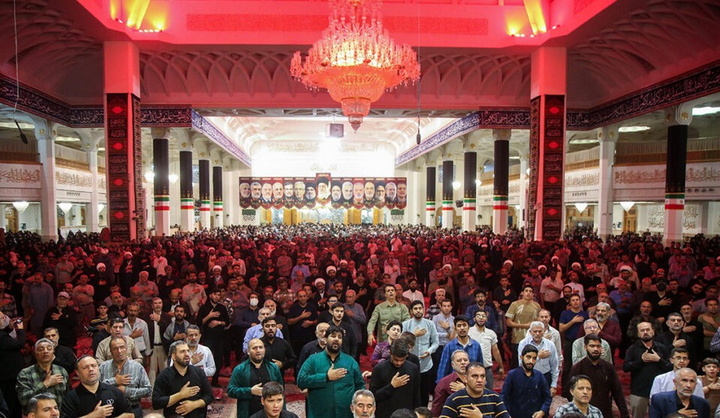 محفل عزاداری شب نخست ایام فاطمیه در حرم مطهر فاطمه ثانی(س)