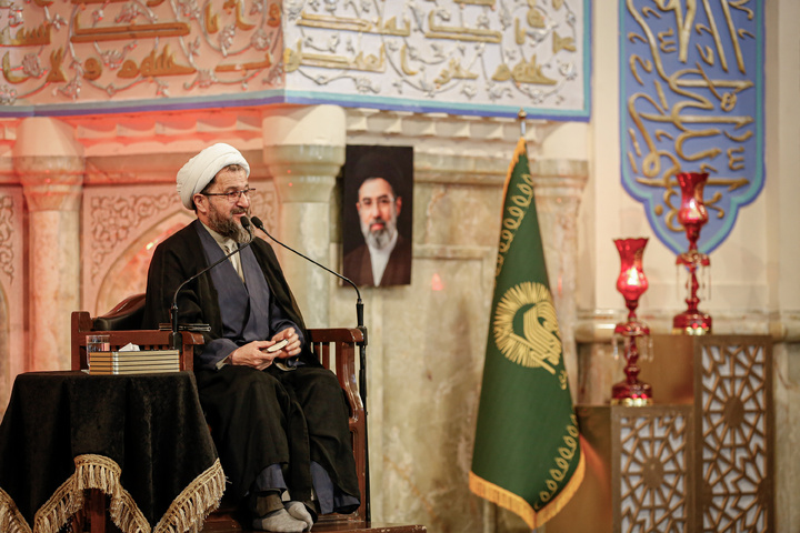عزاداری شهادت حضرت زهرا سلام‌الله علیها در رواق امام خمینی (ره)