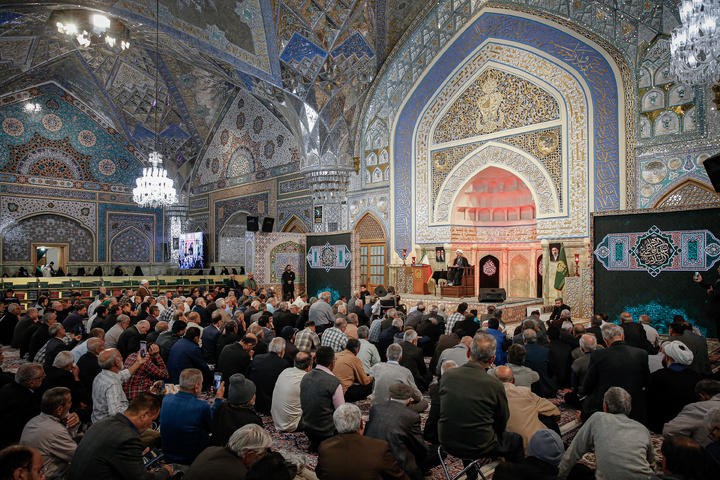 عزاداری شهادت حضرت زهرا سلام‌الله علیها در رواق امام خمینی (ره)