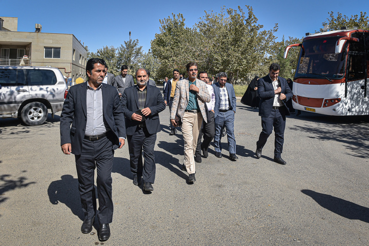بازدید کارکنان آستان قدس رضوی از منطقه آزاد اقتصادی سرخس