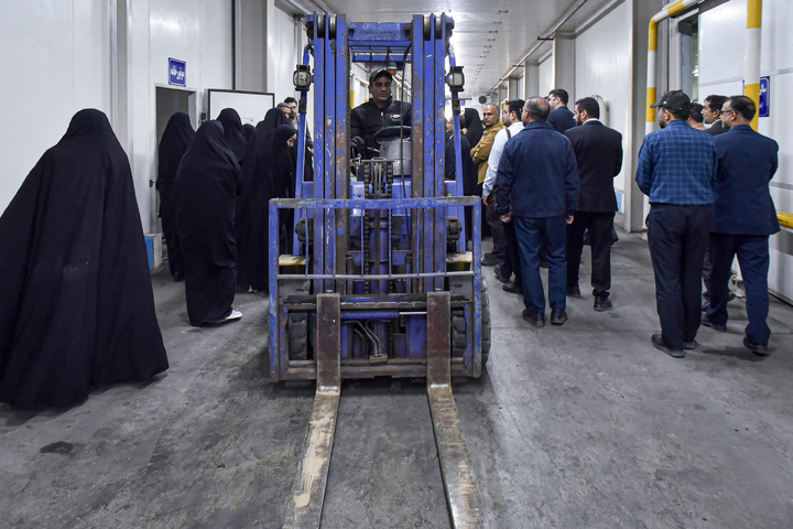 بازدید کارکنان آستان قدس رضوی از منطقه آزاد اقتصادی سرخس
